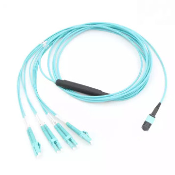 Yüksek kaliteli Konnektör tek modlu SM 12 çekirdekli 3m mpo fiber optik patch kablosu MPO'dan LC'ye