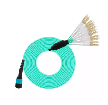MPO UPC'den LC APC'ye MPO Fiber Optik Yama Kablosu 12 Çekirdek